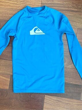 Quiksilver Bright Blue Long-Sleeve Kids Rashguard with White Logo
